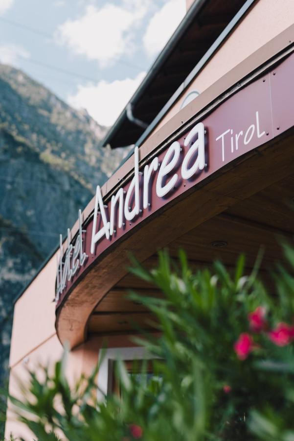 Hotel Andrea Zams Exteriör bild